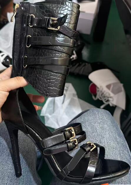 Women'S Fashion Belts - Sandal seksi kulit hitam dengan ujung