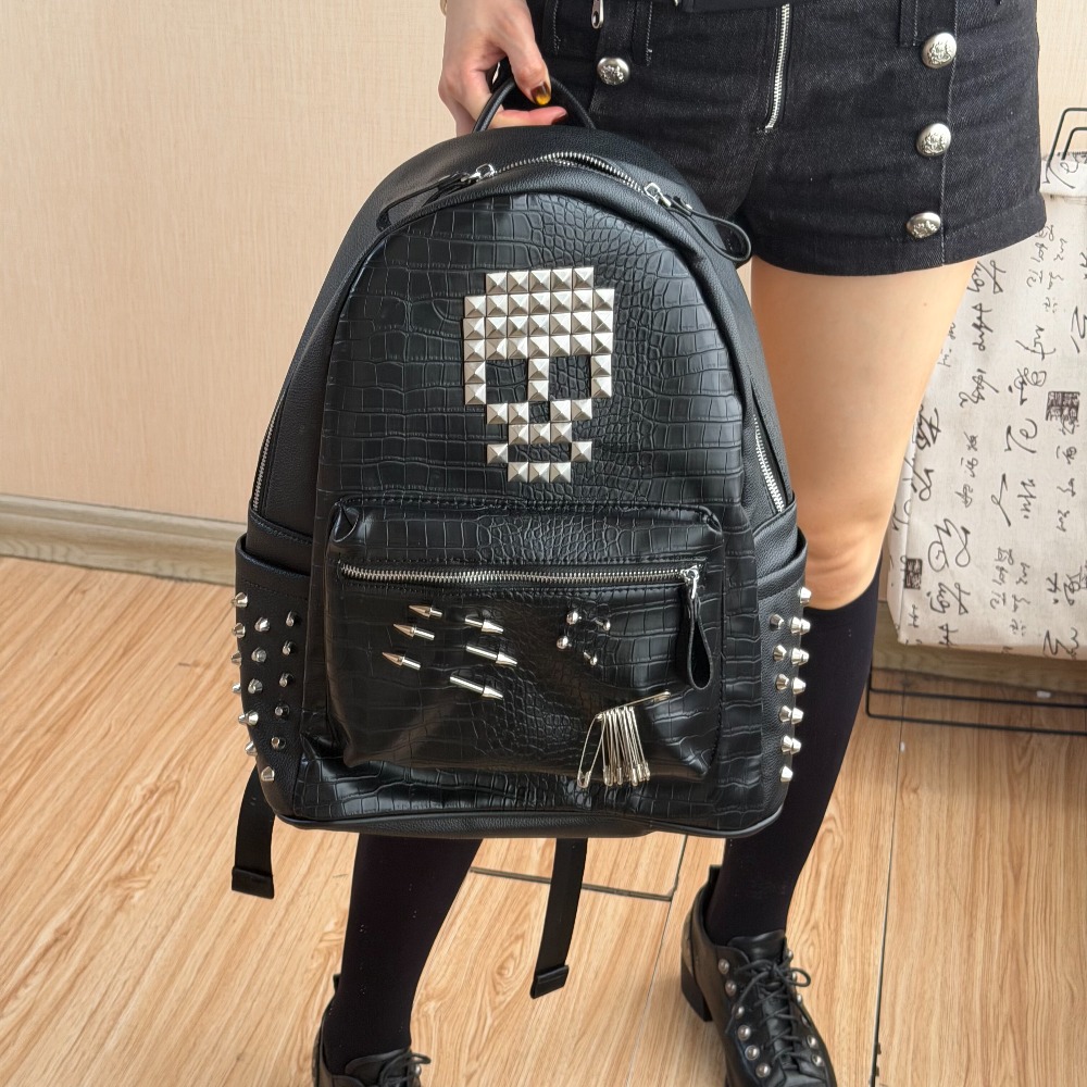 Trend Women Fashion - Tas Ransel Motif Kulit Buaya Hitam