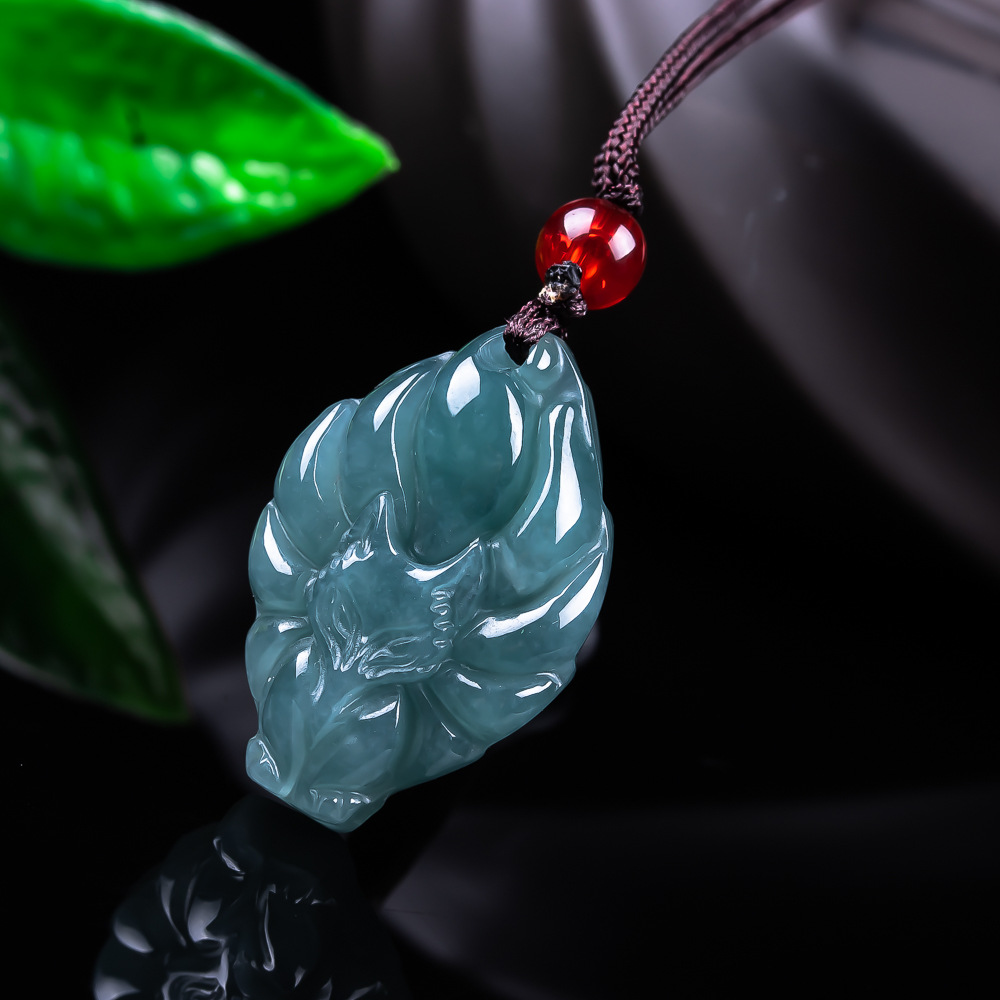 Trend Women Fashion - Kalung Liontin Rubah Giok Burma Alami