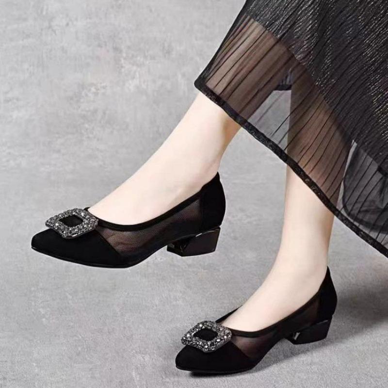 Women'S Fashion Shoes - Sepatu Pumps Hak Blok Berujung Runcing