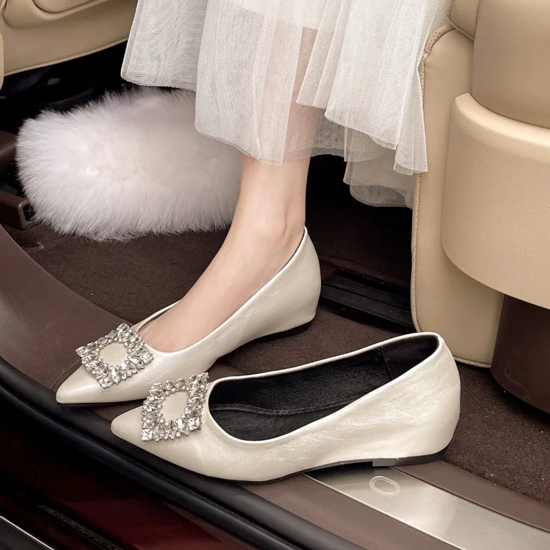 Sepatu hak tinggi model ujung  - Women Fashion Wear ulasan dan harga