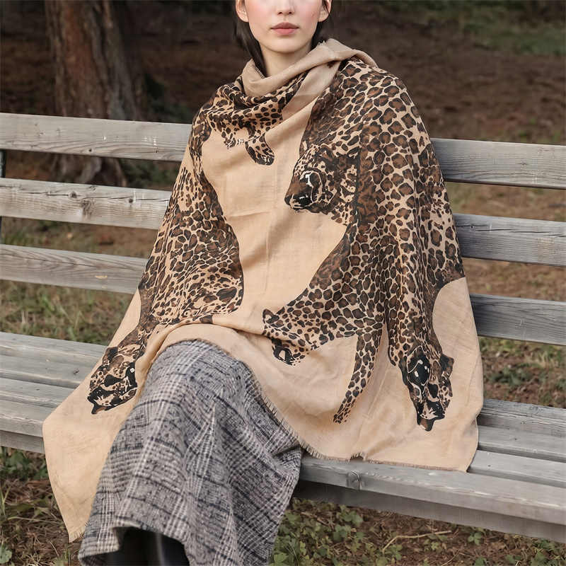 Hijab dan kerudung motif leopa - Women Fashion Wear ulasan dan harga