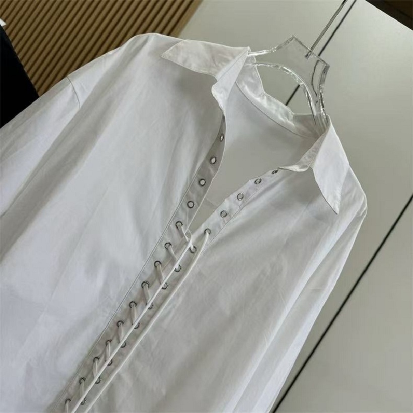 Blus Katun Hitam Putih Desain  - Women'S Fashion Trends 2026 Spring Summer ulasan dan harga